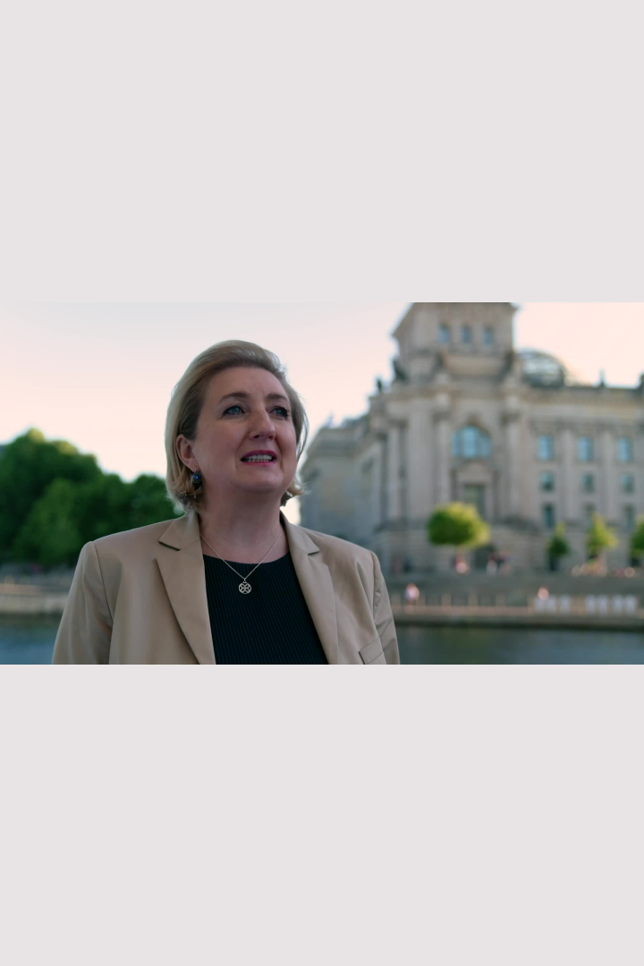 Video to mark the 30th anniversary of German reunification: 'I hope that reunification finally brings the people together?.