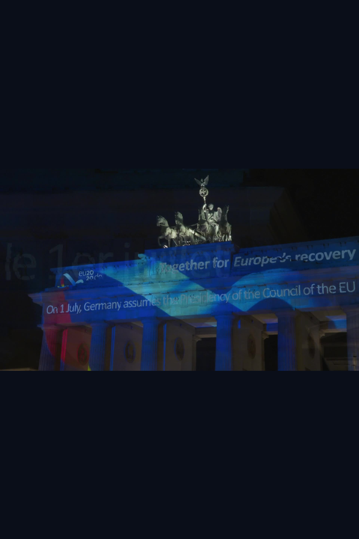 Brandenburger Tor in Berlin: "Gemeinsam. Europa wieder stark machen."