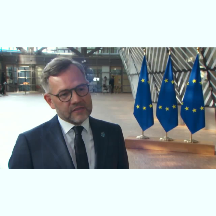 Doorstep von Michael Roth, Staatsminister f